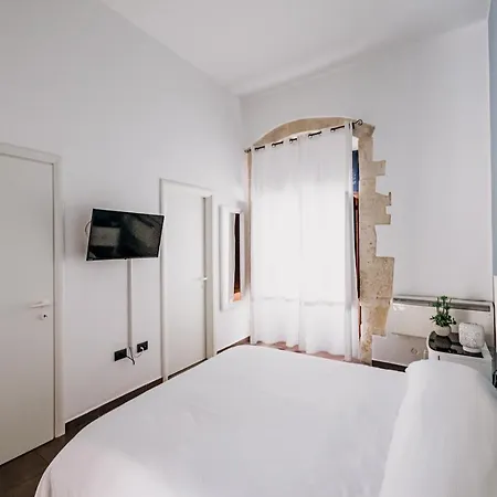 Kyanos Apartment *