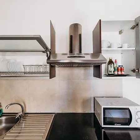 Kyanos Apartment